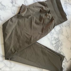 NVGTN Olive Green Seamless Leggings L